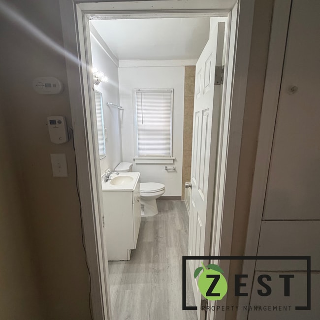 Building Photo - 15765 Washburn St