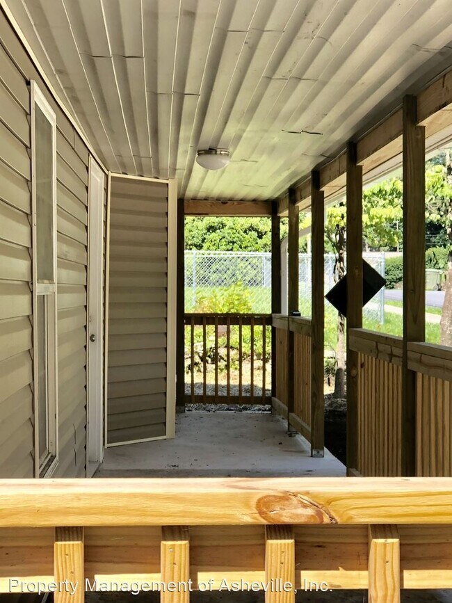 Building Photo - 3 br, 2 bath House - 733 3rd Ave West