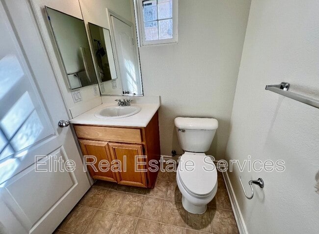 Foto del edificio - 750 Broadway