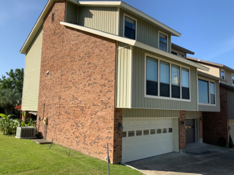 Primary Photo - 7740 False River Dr