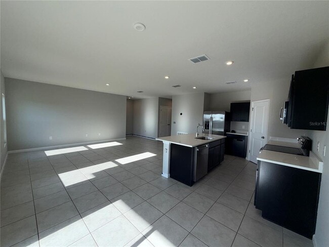 Building Photo - 1109 Lexington Ln