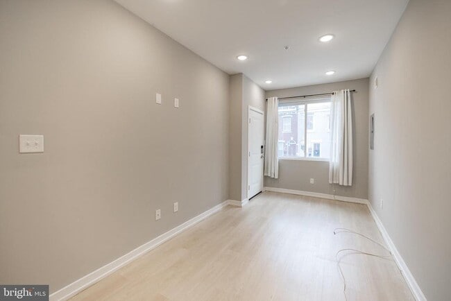 Foto del edificio - 2428 Jasper St