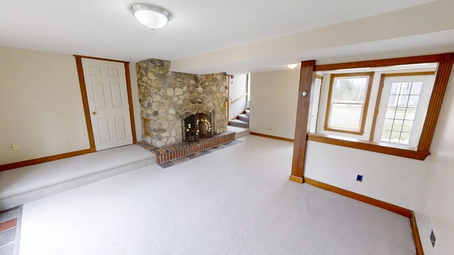 Building Photo - 70 Cushman Rd