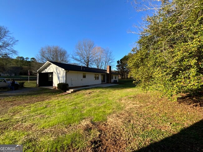 Foto del edificio - 5569 Fosters Mill Rd