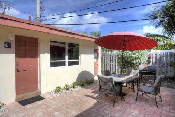 Patio - Lauderdale Villas By The Sea