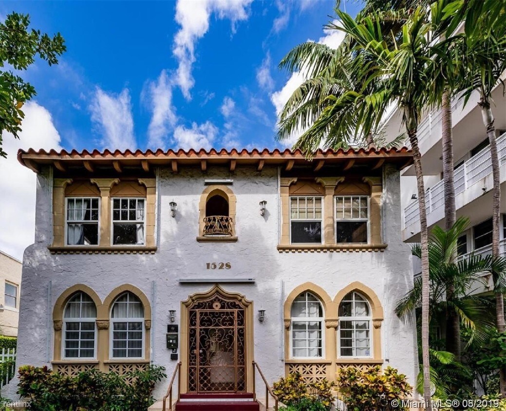 Foto principal - 2 br, 2 bath Condo - 1528 Drexel Ave