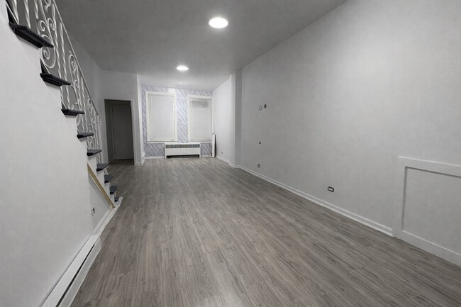 Foto del edificio - 2062 E Stella St