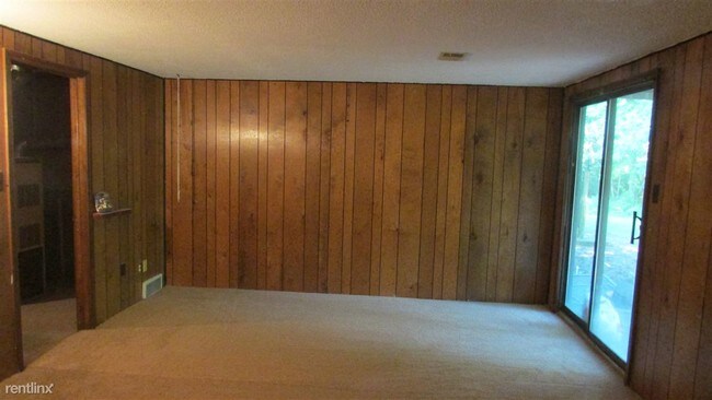 Building Photo - 3 br, 1 bath  - 4119 Creely Ct NW Creely 4119