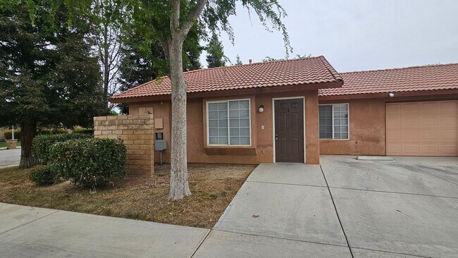Foto del edificio - 723 Spring Meadow Ct