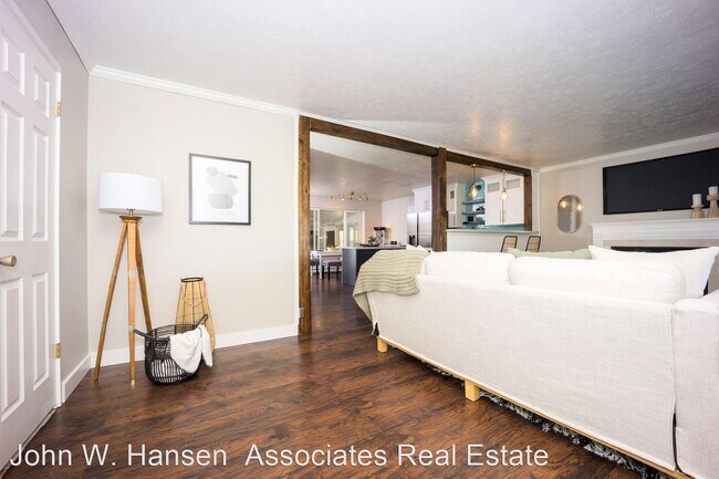 Building Photo - 3 br, 3 bath House - 1171 W Gordon Ave