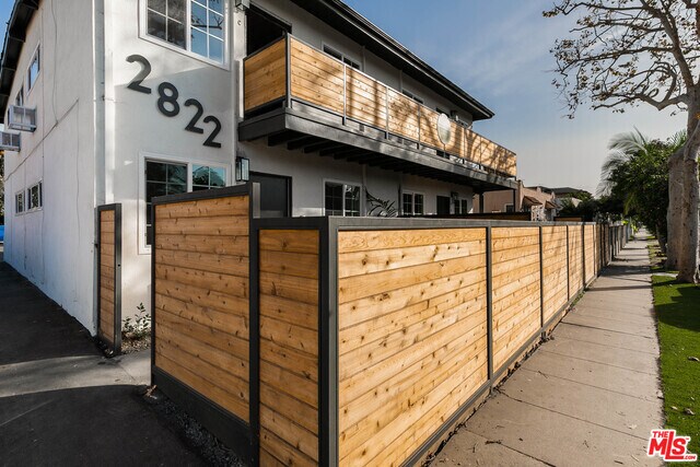 Foto del edificio - 2822 S Redondo Blvd