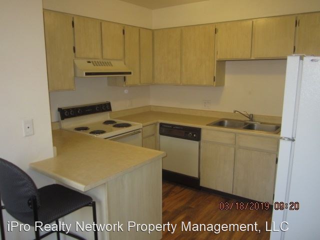 Building Photo - 2 br, 1 bath Apartment - 1150 W. 360 N. #14