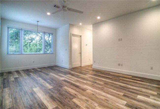 Foto del edificio - 3111 Walling Dr