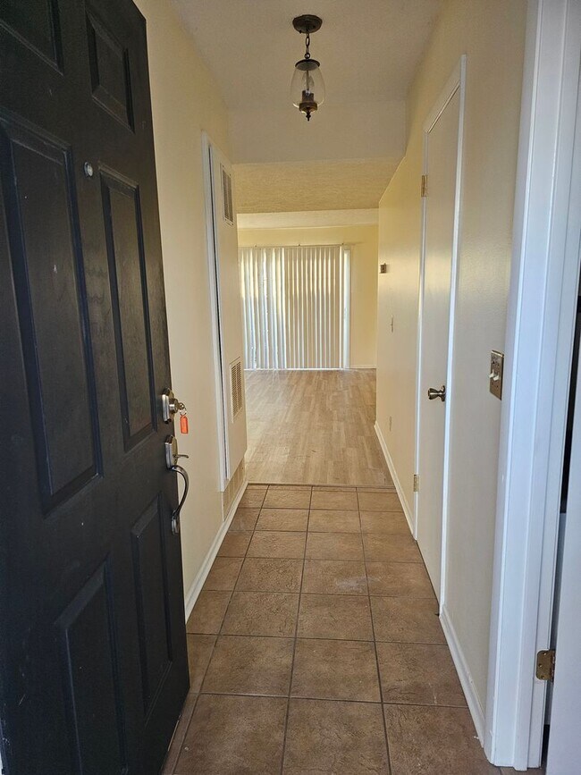 Foto del edificio - 59 Knollwood Cir