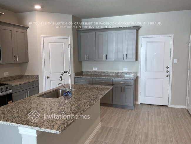 Building Photo - 3305 Blue Jay Way