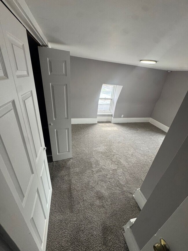 Foto del edificio - 11526 Woodland Ave