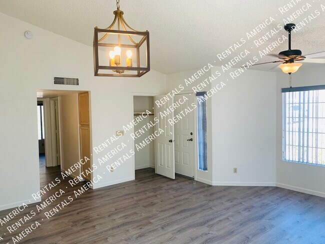 Foto del edificio - 12240 S 45th St