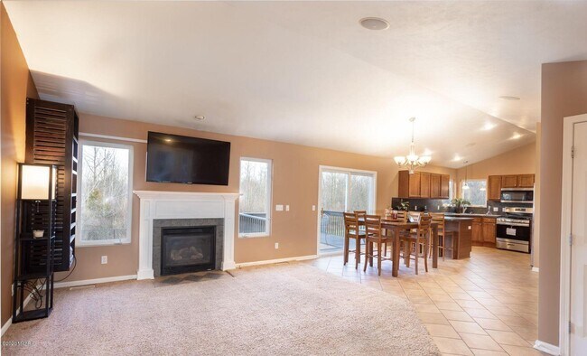Building Photo - 7058 Shady Knoll Dr SE