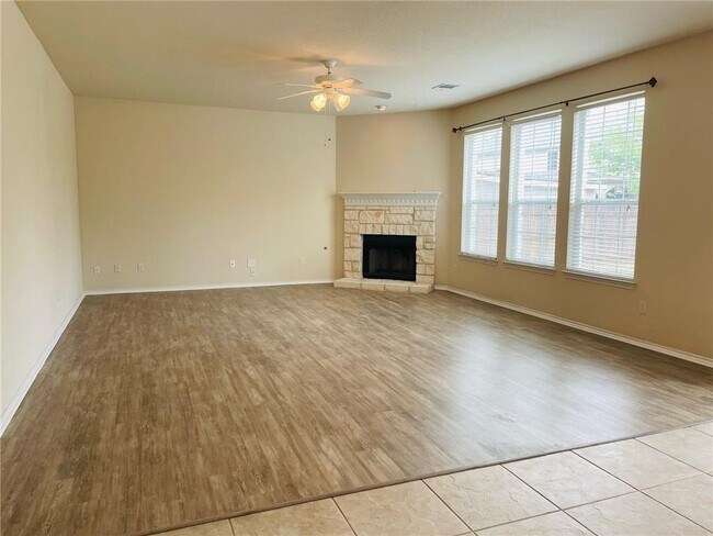 Building Photo - 125 Scarlet Oak Cove