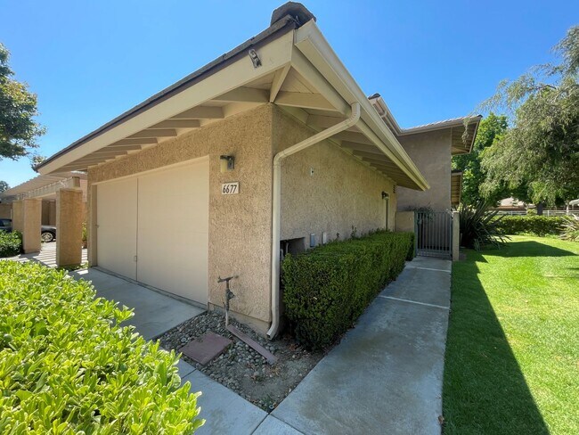 Foto del edificio - Updated La Ventana Condominium