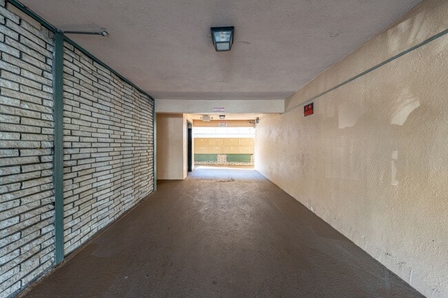 Building Photo - 1735 Coronado Ave.