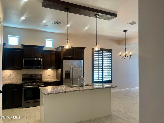 Building Photo - 2849 Tierra Oasis St