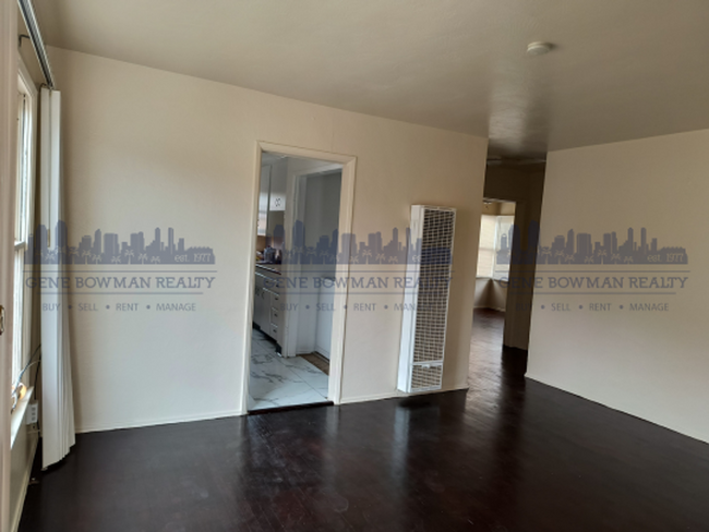 Building Photo - 2830-2840 I