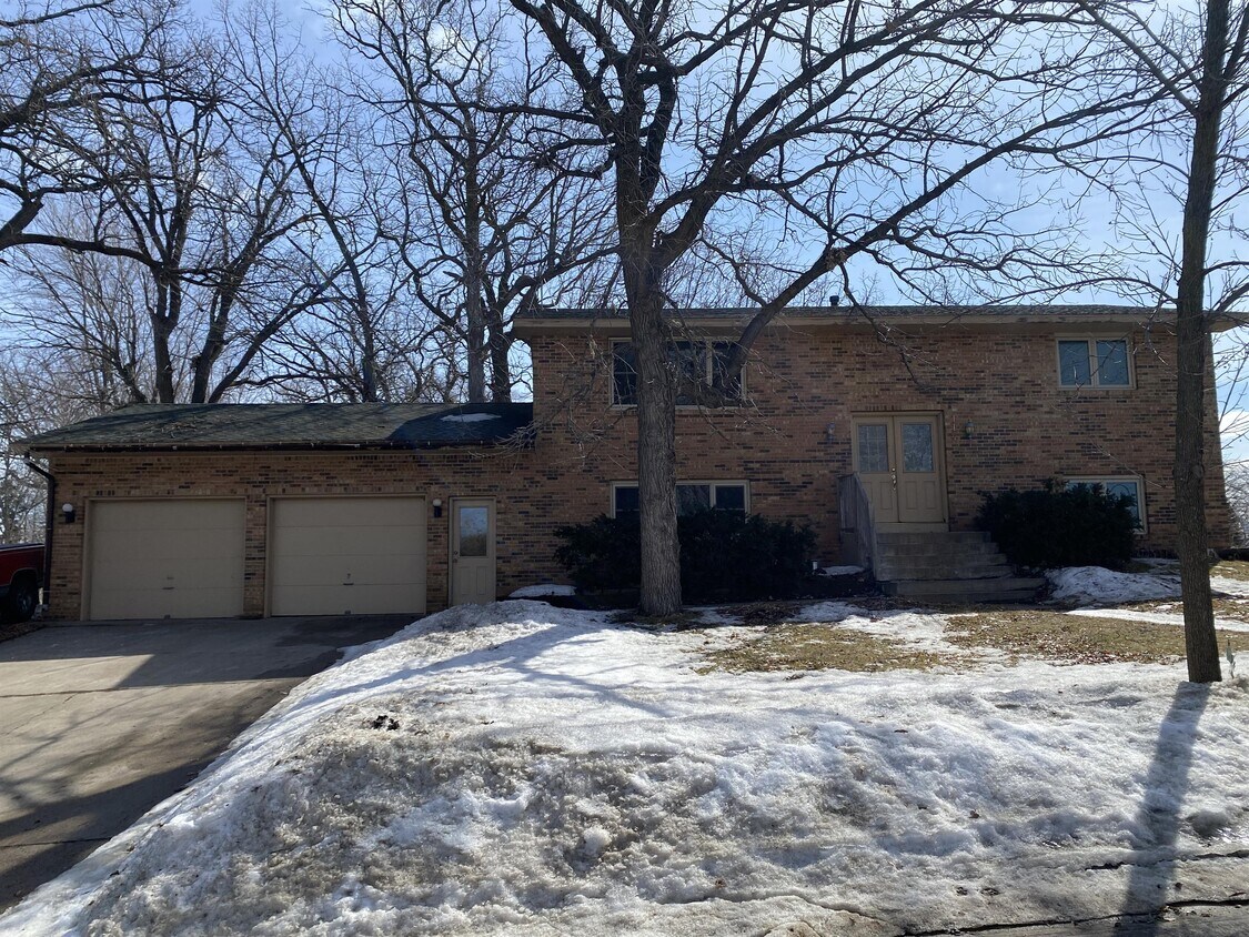 112 Wright St, Monticello, MN 55362 House Rental in Monticello, MN