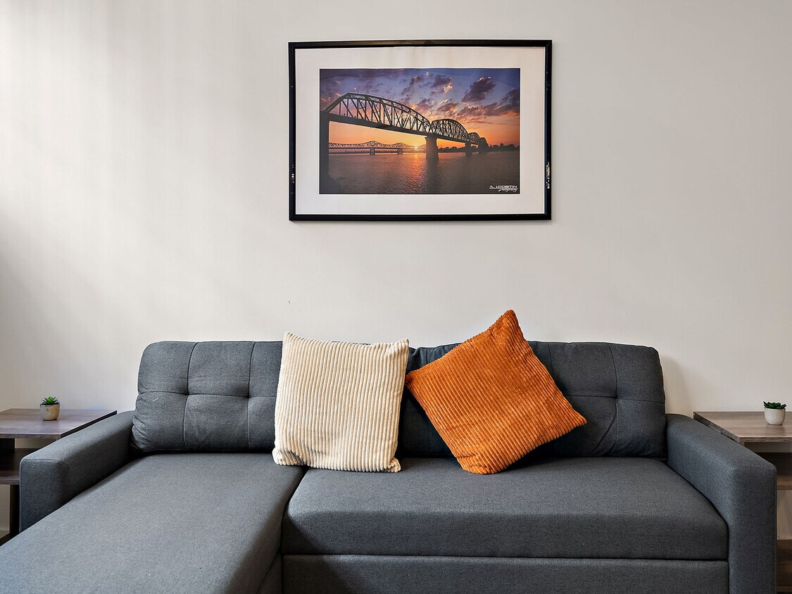 Foto principal - 608 N 3rd Ave