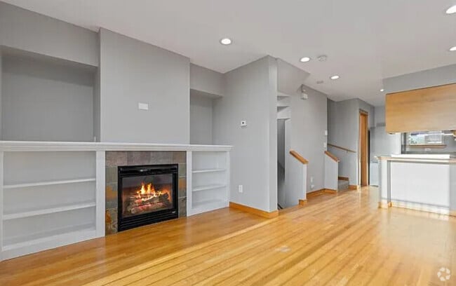 Building Photo - 4535 41st Ave SW