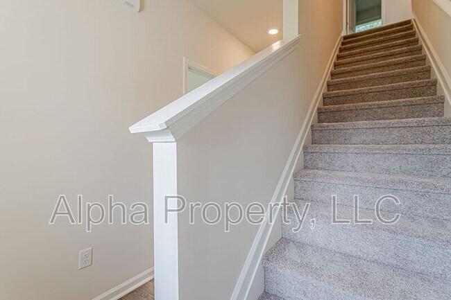 Building Photo - 364 White Peach Wy