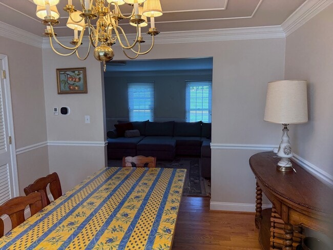 Building Photo - 10225 Tamarack Dr