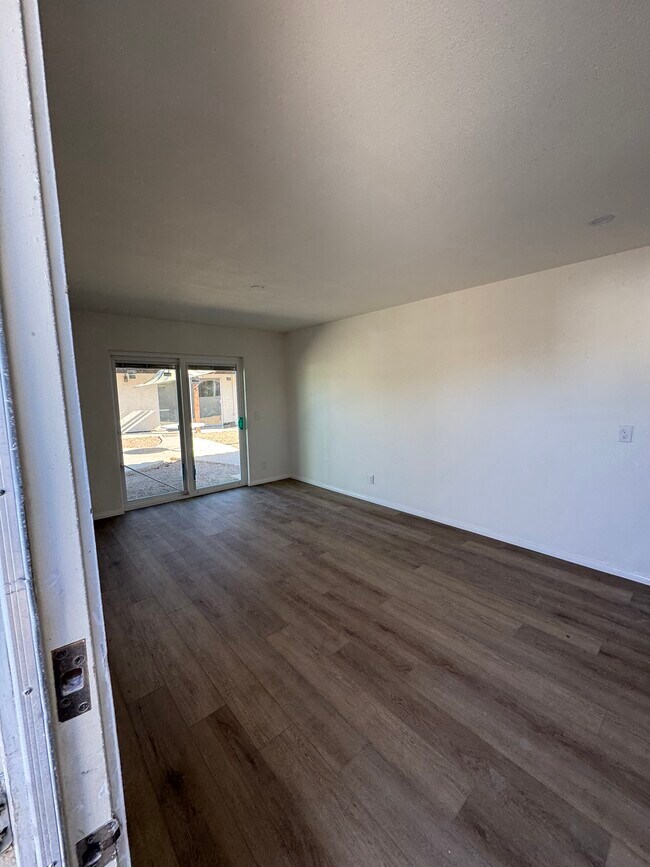 Foto del edificio - 74430 Driftwood Dr