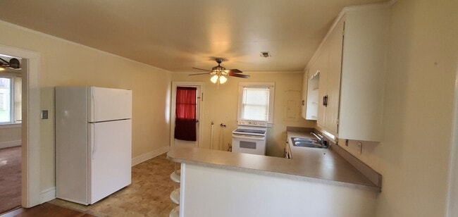 Building Photo - Cozy Home in a Convenient Location