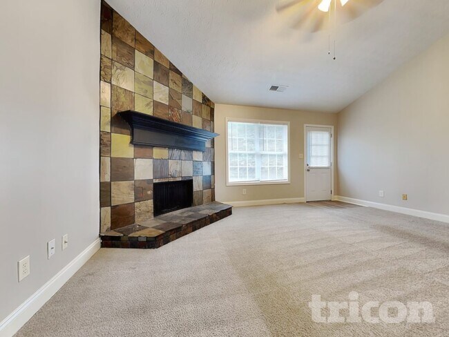 Foto del edificio - 5677 Conner Rd