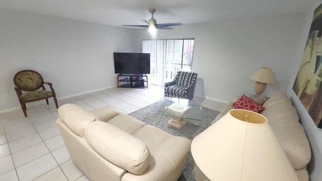 Foto del edificio - 171 Deer Creek Blvd