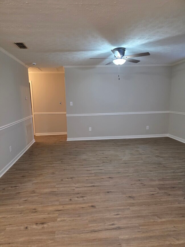 Foto del edificio - 217 S Hancock St