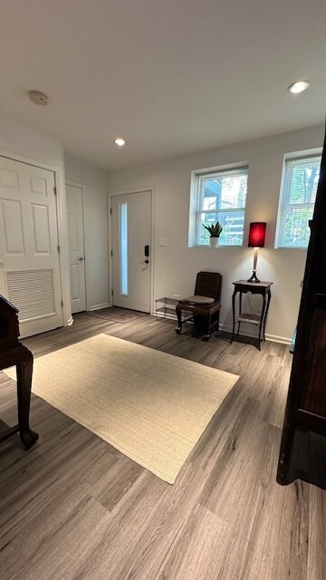 Foto del edificio - 2142 W Monroe St