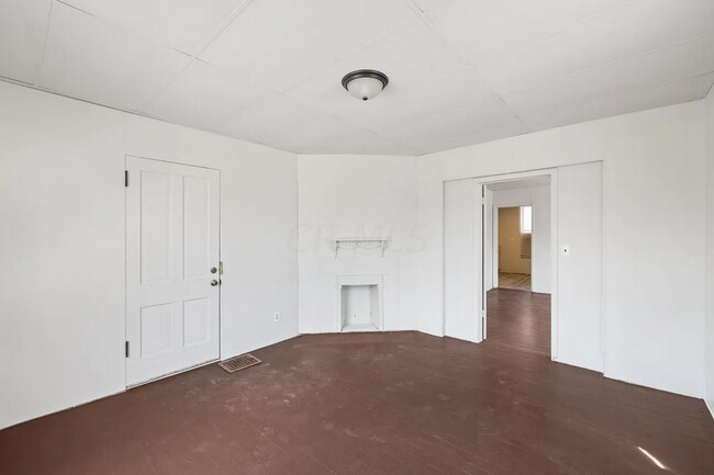 Foto del edificio - 170 Marion Ave