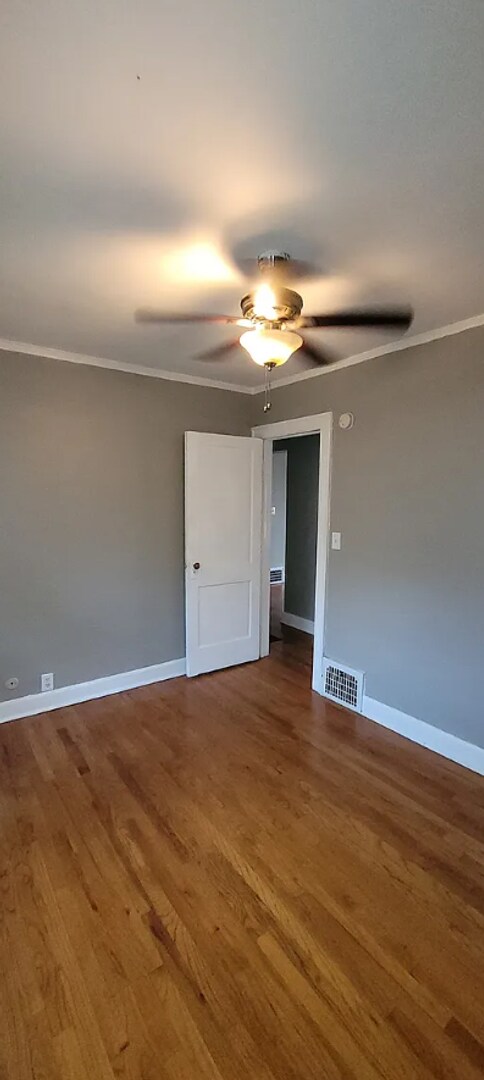 Foto del edificio - 1128 W 41st Terrace