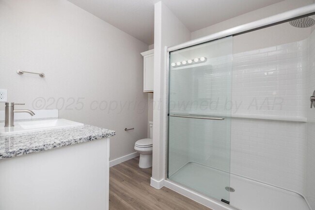 Foto del edificio - 3102 Buckthorn Dr