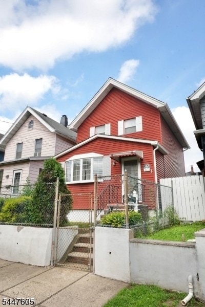 Foto del edificio - 425 Davis Ave