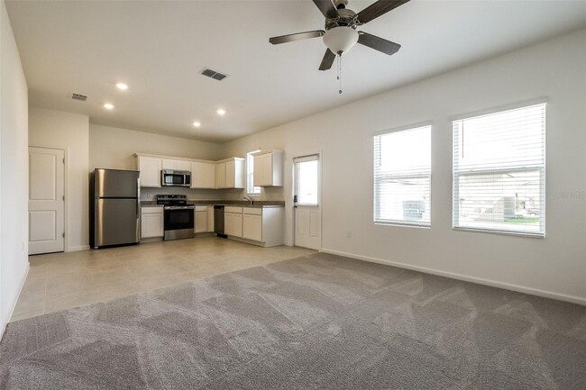 Building Photo - 2039 Hemingway Cir