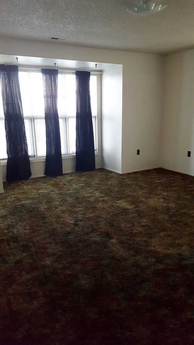 Foto del edificio - 400 E 17th St