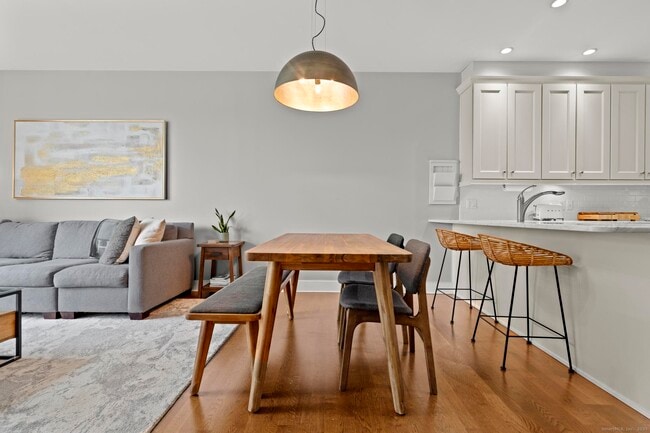 Foto del edificio - 77 Havemeyer Ln