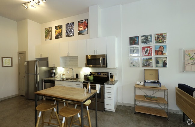 1BR-1BA 845sf - Corazon Apartments - OPL