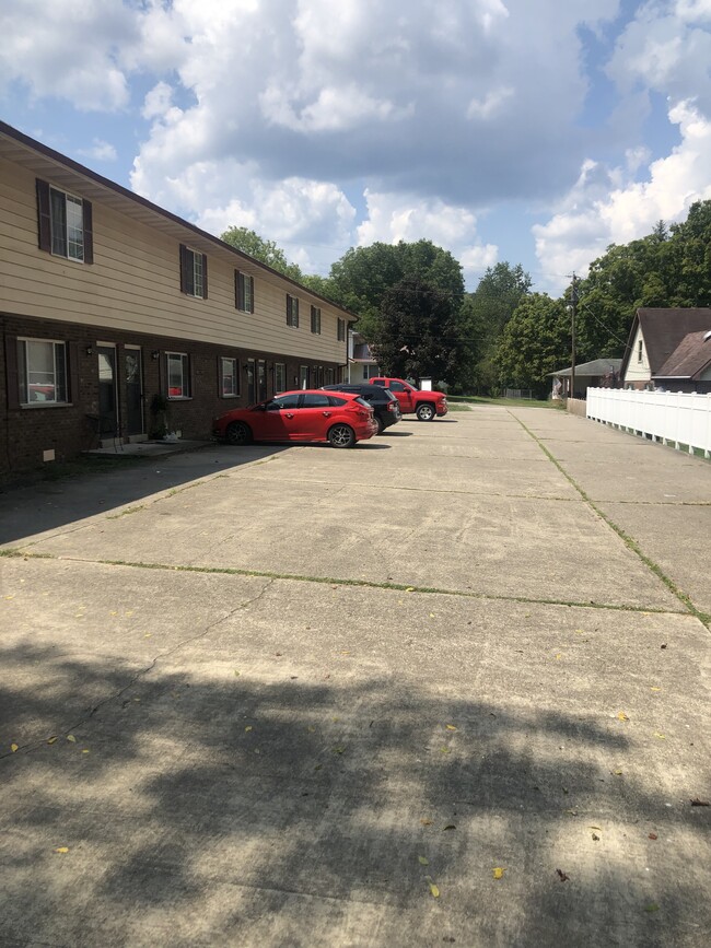 Front lot - 111 Oakwood Rd