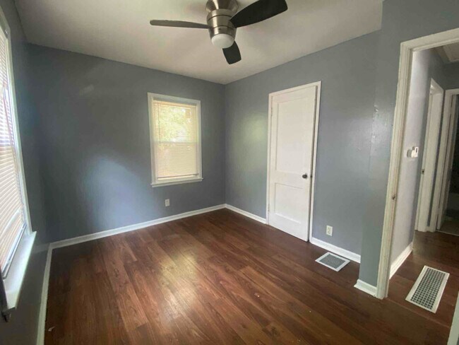 Building Photo - 1227 Alcott Ave
