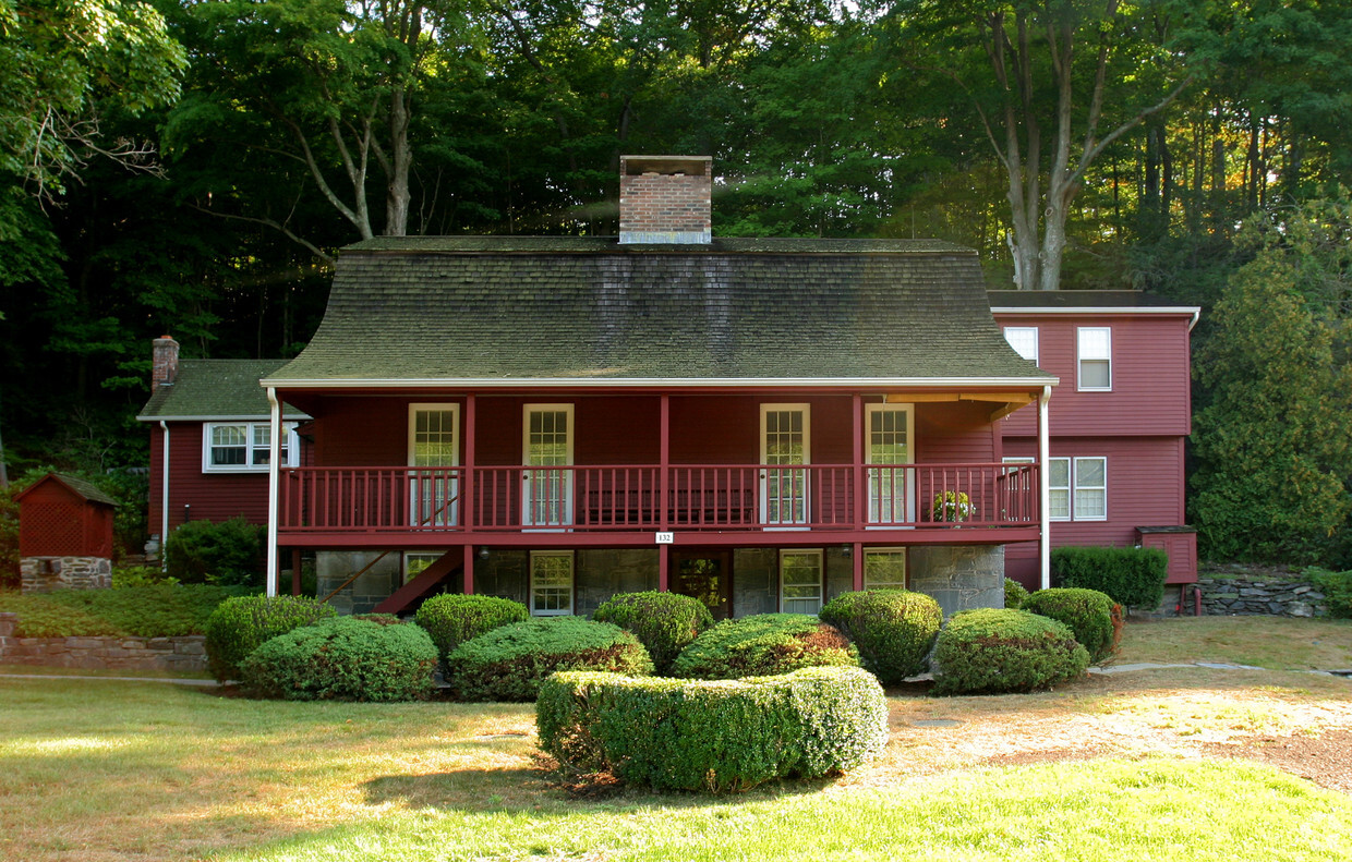 Building Photo - 132 W Main St