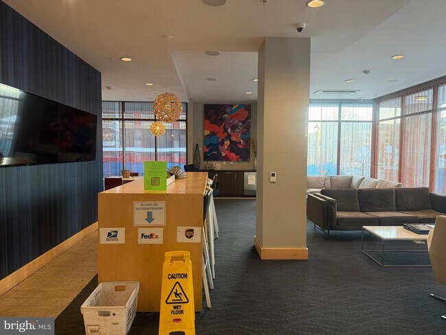 Foto del edificio - 1320 Fenwick Ln